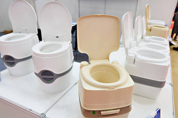 Types of Portable Toilets We Offer in Oak Hills Place, LA